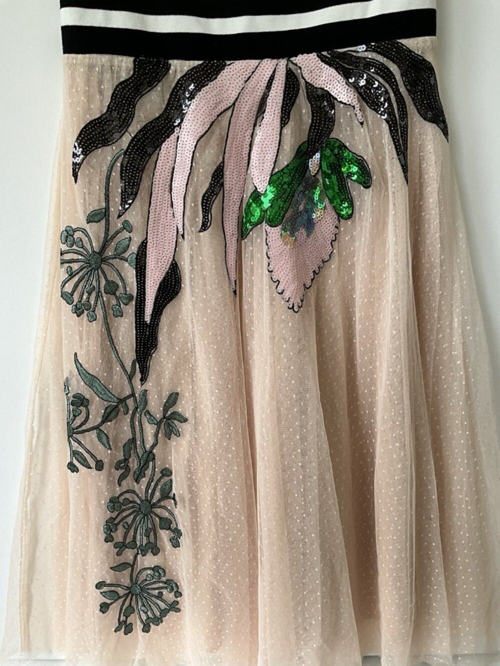 Unbranded  Midi Dress Embroidered Floral Tulle Sequin Flutter Sleeve M - Picture 5 of 6